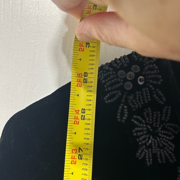 Lands' End Silk Blend Velvet Tunic Top Womens Sz L Black Beaded V Neck Pullover - Picture 8 of 10